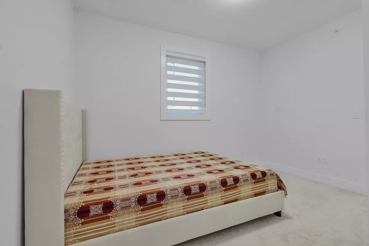 Outdoor Deck Photo of 33225 5 Avenue, Mission, BC