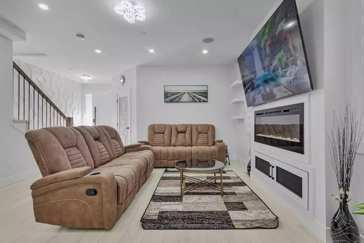 Primary Bathroom Photo of 33225 5 Avenue, Mission, BC