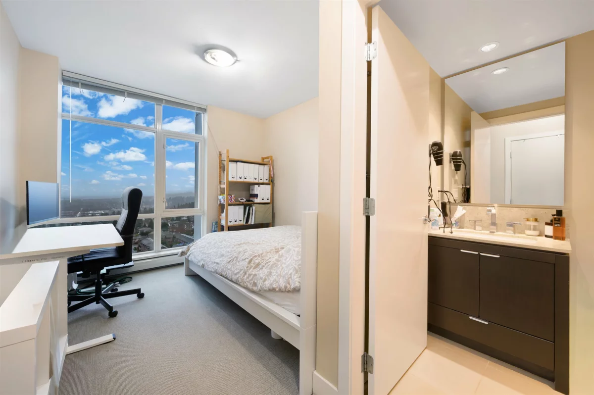 Breakfast Nook Photo of 1304 1320 Chesterfield Avenue, North Vancouver, BC