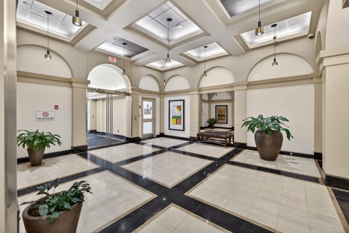 Hot Tub / Spa Photo of 1108 1060 Alberni Street, Vancouver, BC