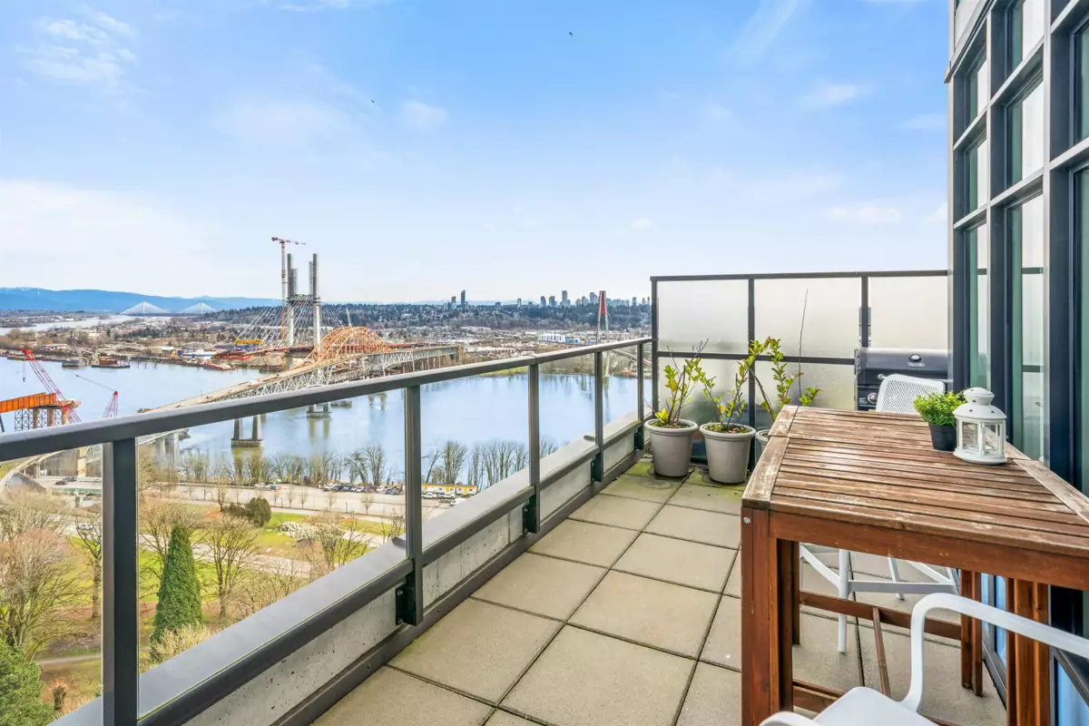 Backyard Photo of 1801 188 Agnes Street, New Westminster, BC