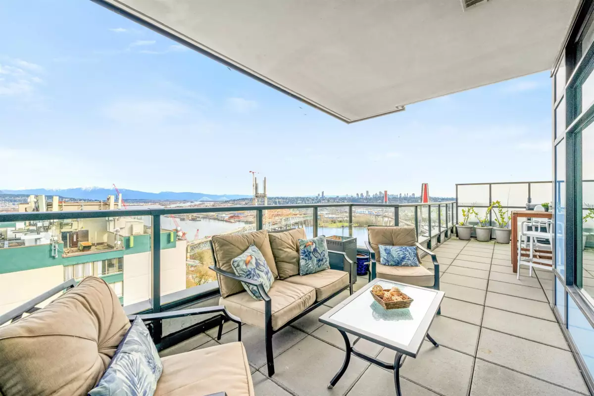 Kitchen Photo of 1801 188 Agnes Street, New Westminster, BC