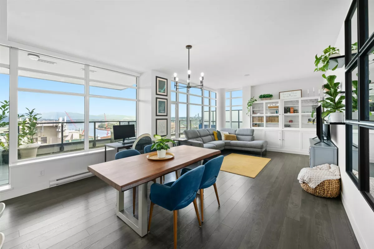 Living Room Photo of 1801 188 Agnes Street, New Westminster, BC
