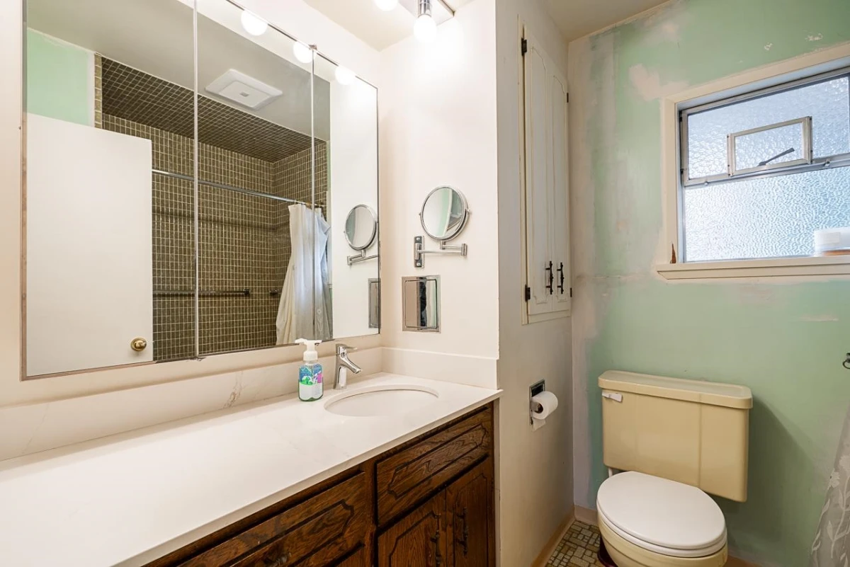 Laundry Room Photo of 6779 Elwell Street, Burnaby, BC