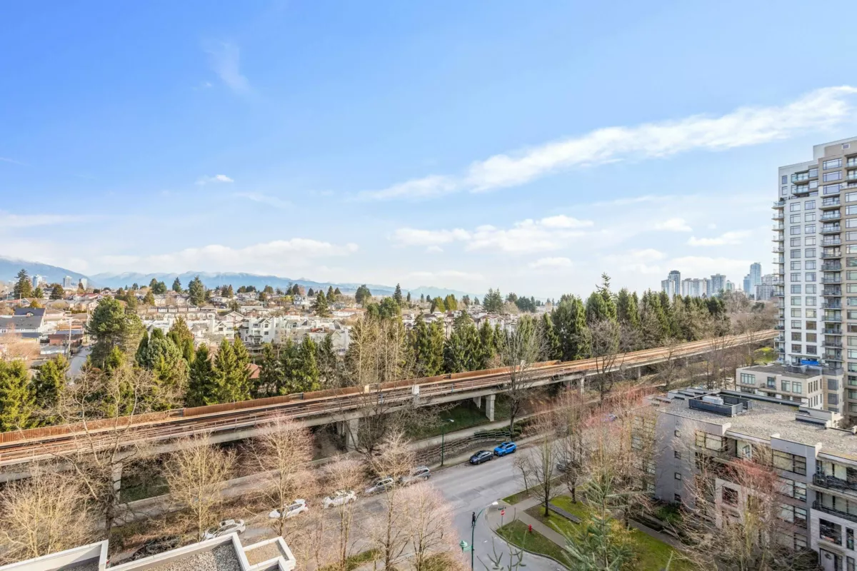Basement Recreation Room Photo of 1101 3663 Crowley Drive, Vancouver, BC