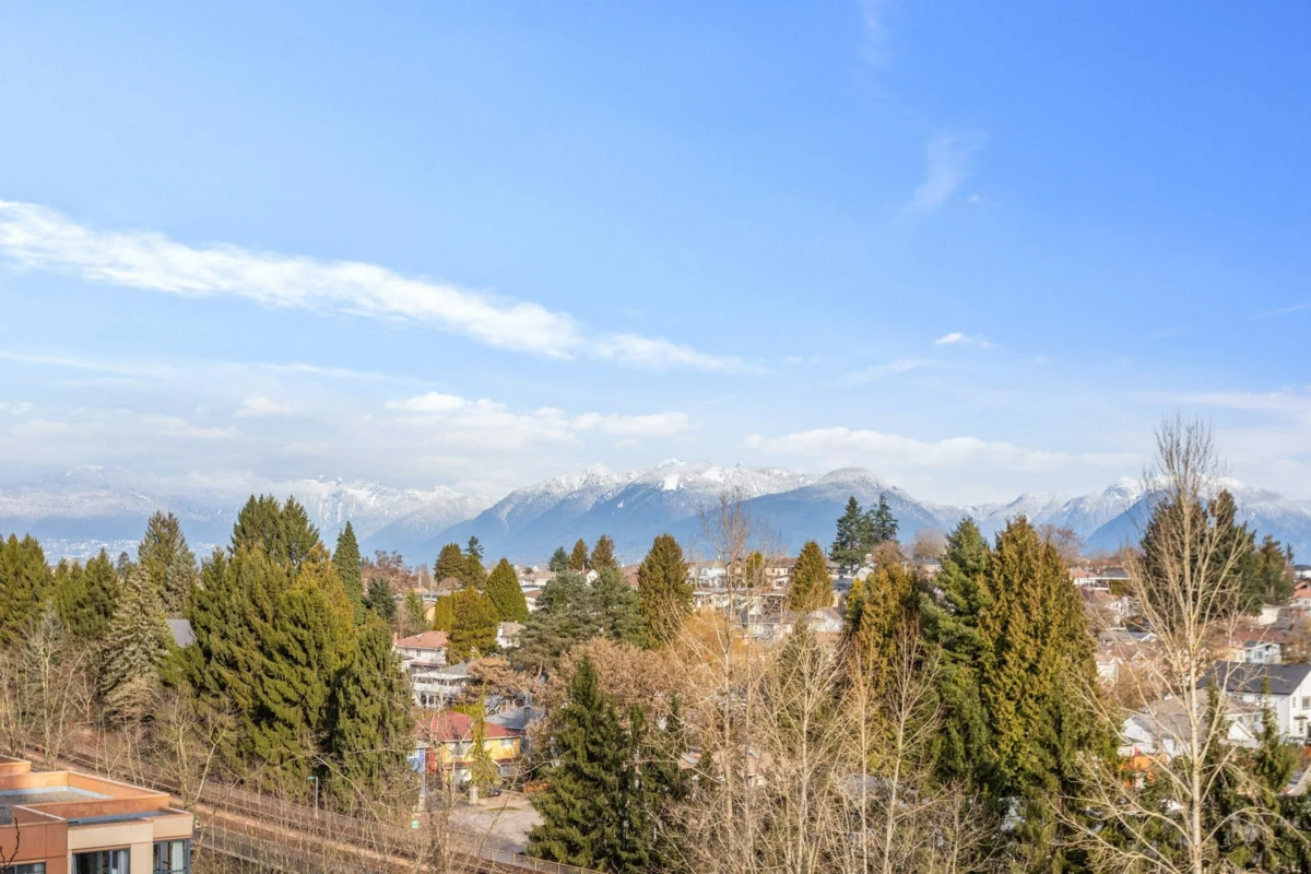 Laundry Room Photo of 1101 3663 Crowley Drive, Vancouver, BC