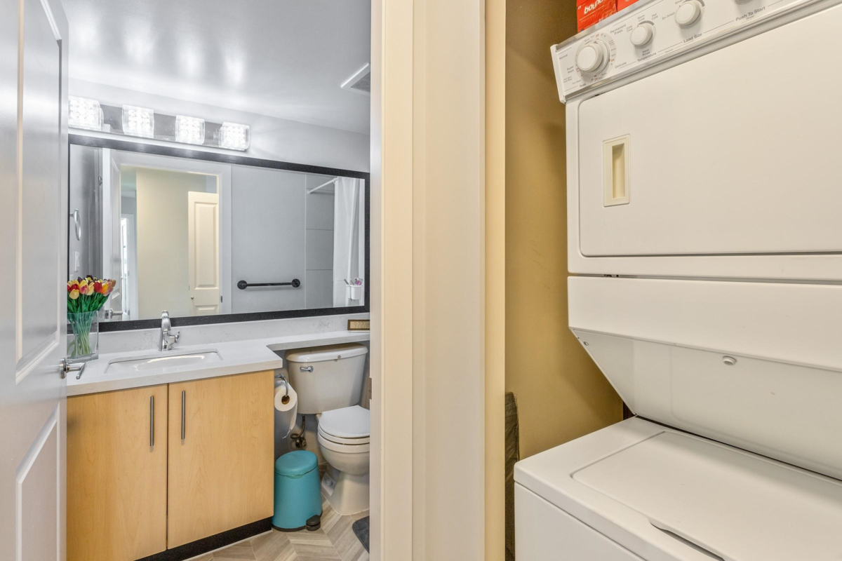 Office / Den Photo of 1101 3663 Crowley Drive, Vancouver, BC