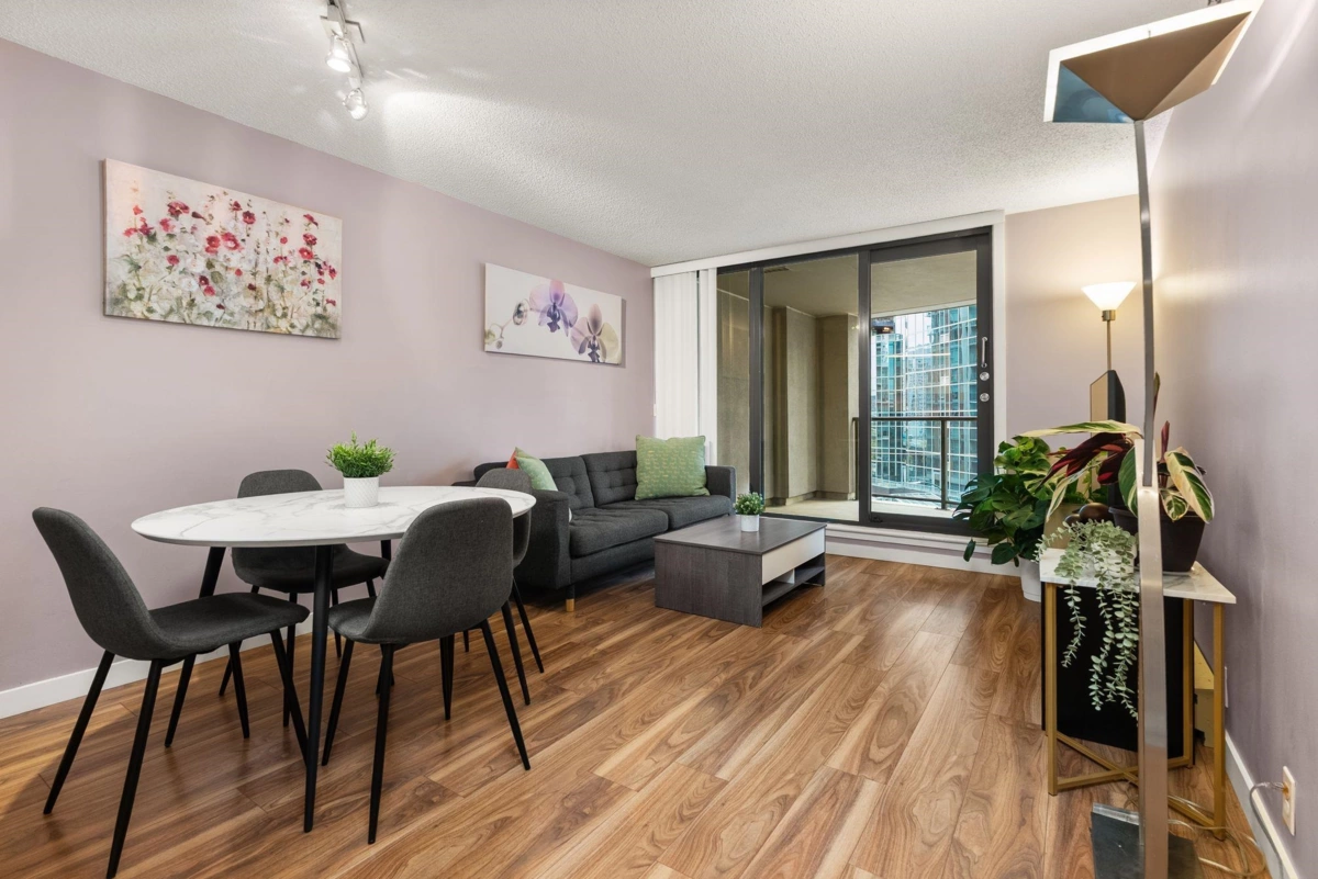 Living Room Photo of 504 789 Drake Street, Vancouver, BC