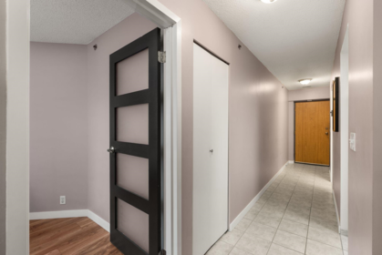 Loft / Bonus Room Photo of 504 789 Drake Street, Vancouver, BC
