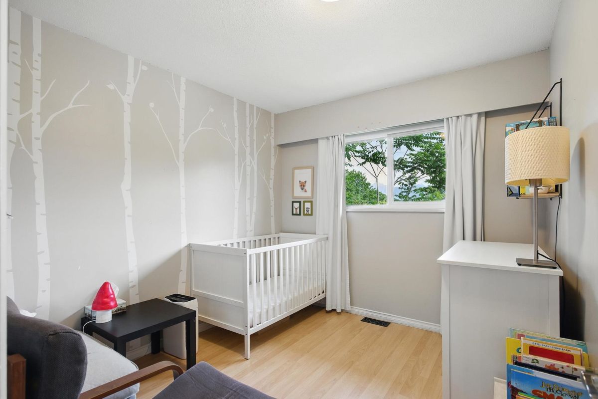 Loft / Bonus Room Photo of 2317 St George Street, Port Moody, BC