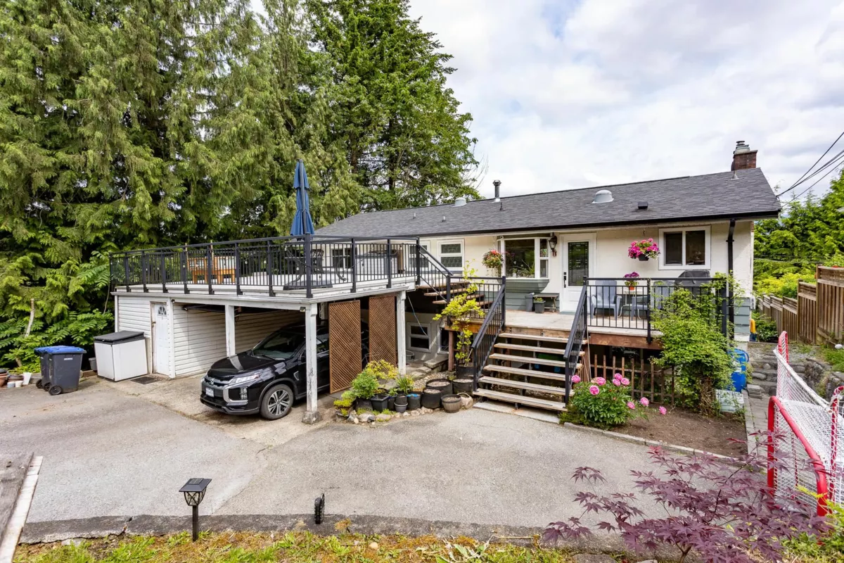 Outdoor Patio Photo of 2317 St George Street, Port Moody, BC