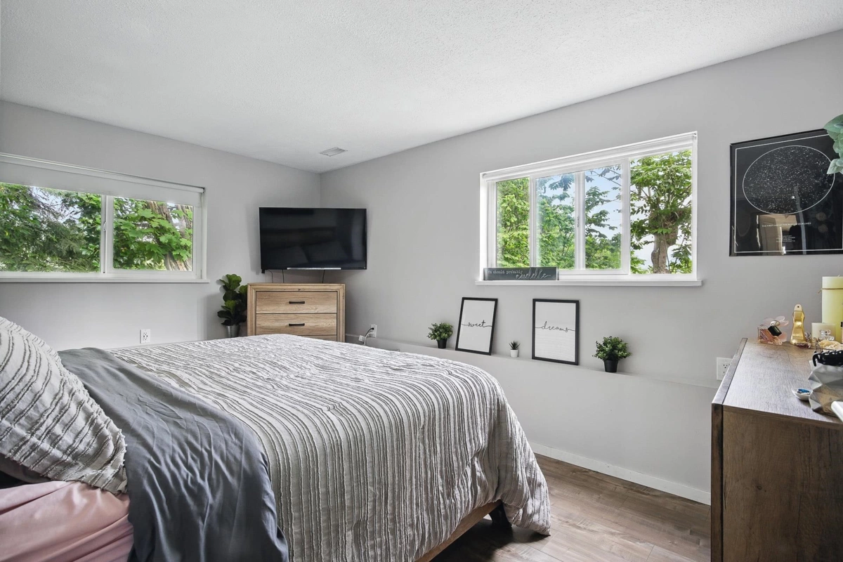 Staircase Photo of 2317 St George Street, Port Moody, BC