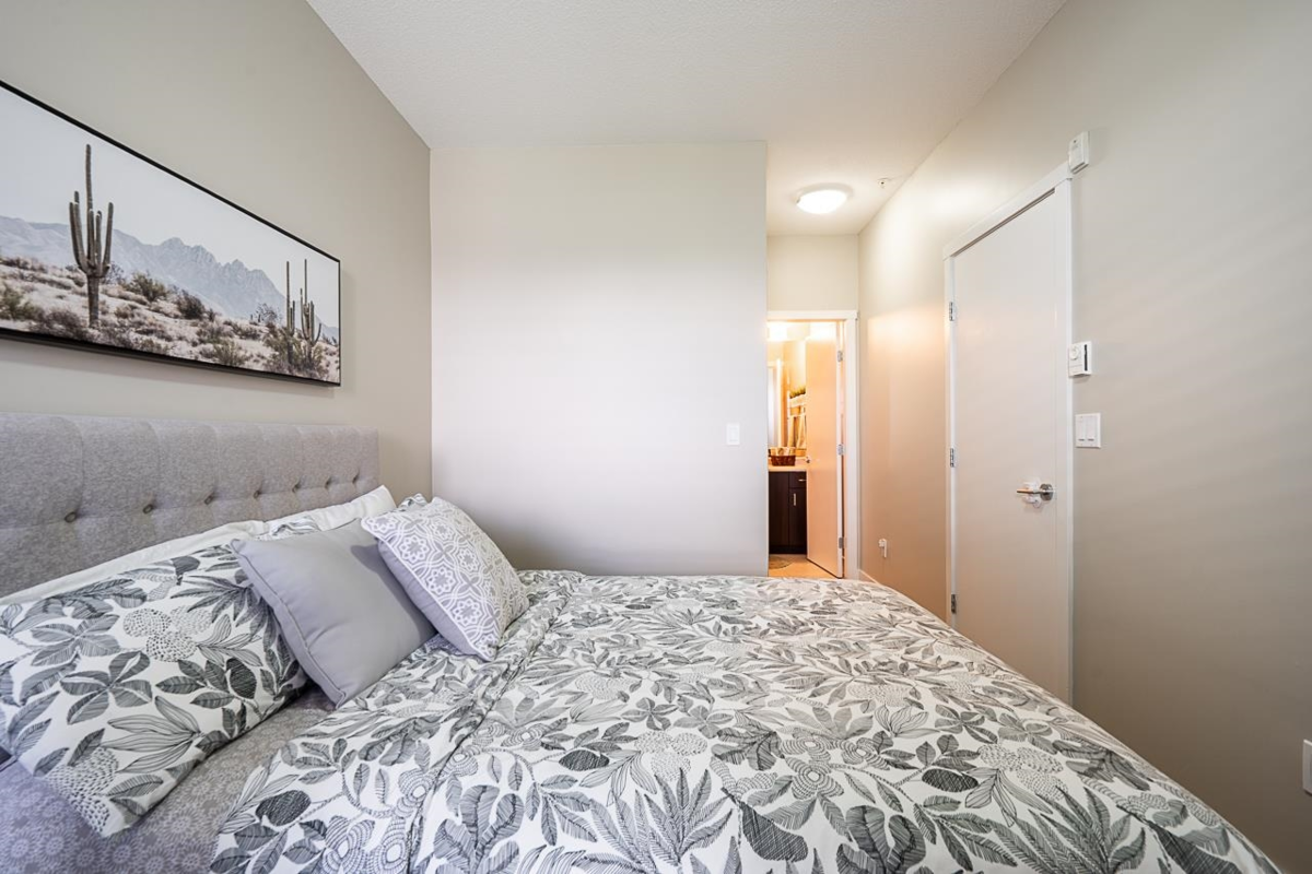 Bedroom 3 Photo of 309 20460 Douglas Crescent, Langley, BC