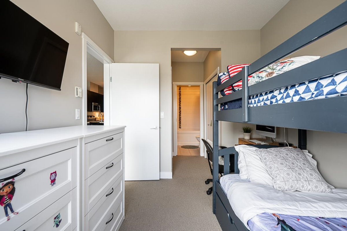 Loft / Bonus Room Photo of 309 20460 Douglas Crescent, Langley, BC