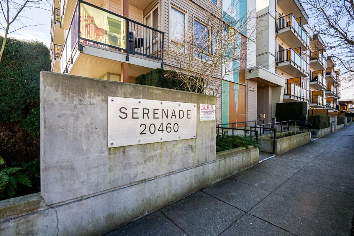 Outdoor Deck Photo of 309 20460 Douglas Crescent, Langley, BC