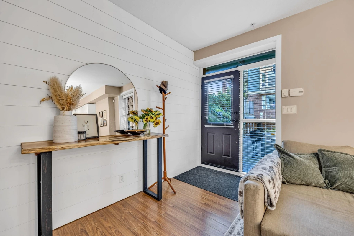 Exterior Rear Photo of 3 12 E Royal Avenue, New Westminster, BC