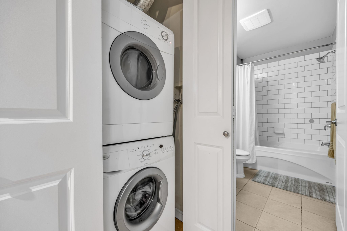 Office / Den Photo of 3 12 E Royal Avenue, New Westminster, BC