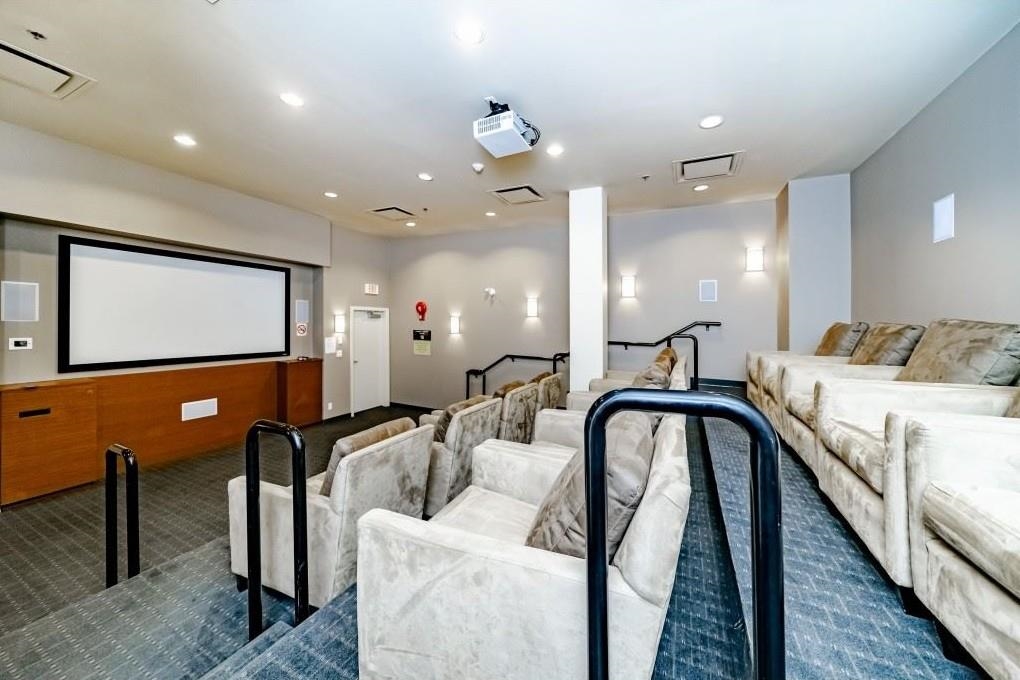 Outdoor Deck Photo of 3 12 E Royal Avenue, New Westminster, BC