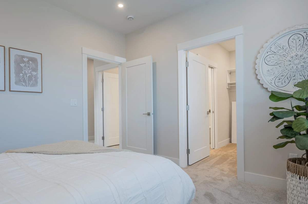 Garage Interior Photo of 98 6211 Chilliwack River Road, Chilliwack, BC