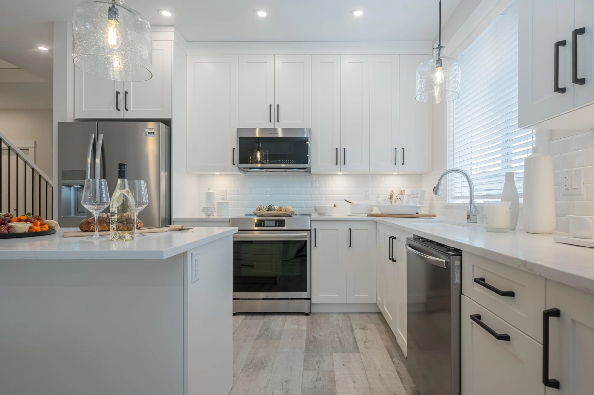 Kitchen Photo of 98 6211 Chilliwack River Road, Chilliwack, BC