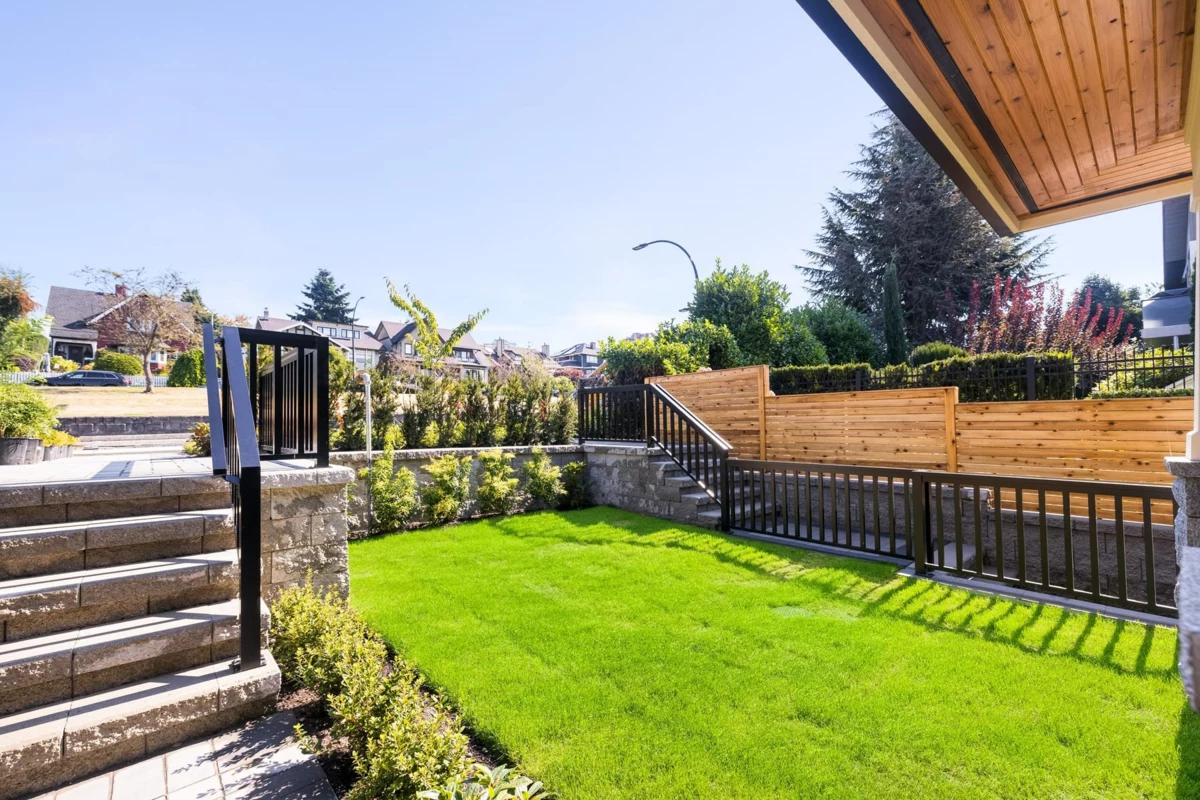 Loft / Bonus Room Photo of 263 W 6th Street, North Vancouver, BC