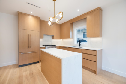 263 W 6th Street, North Vancouver, BC