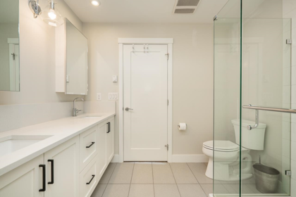 Hallway Photo of 204 12367 224 Street, Maple Ridge, BC