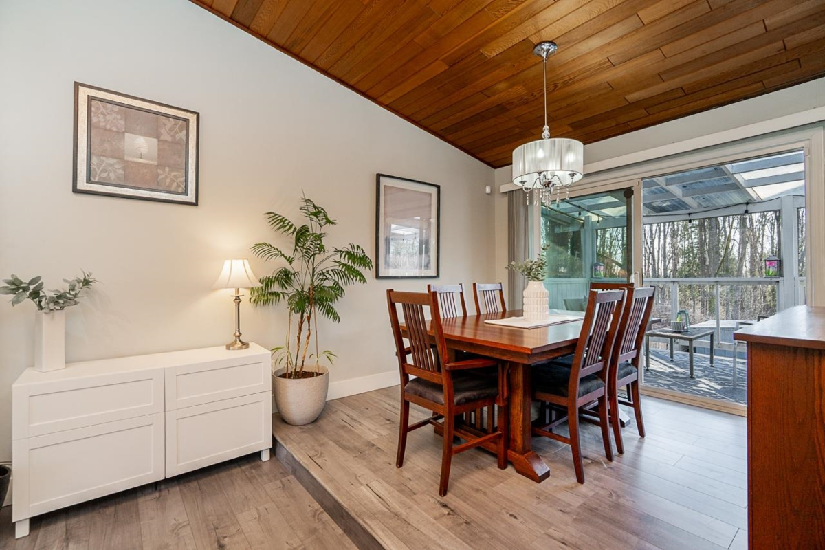 Breakfast Nook Photo of 6489 108a Street, Delta, BC