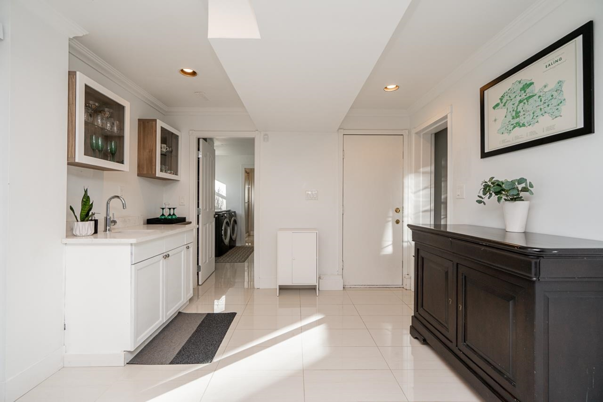 Outdoor Deck Photo of 6489 108a Street, Delta, BC