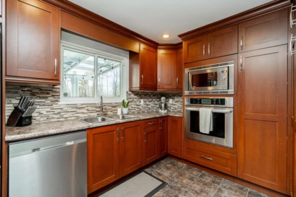 Walk-In Closet Photo of 6489 108a Street, Delta, BC