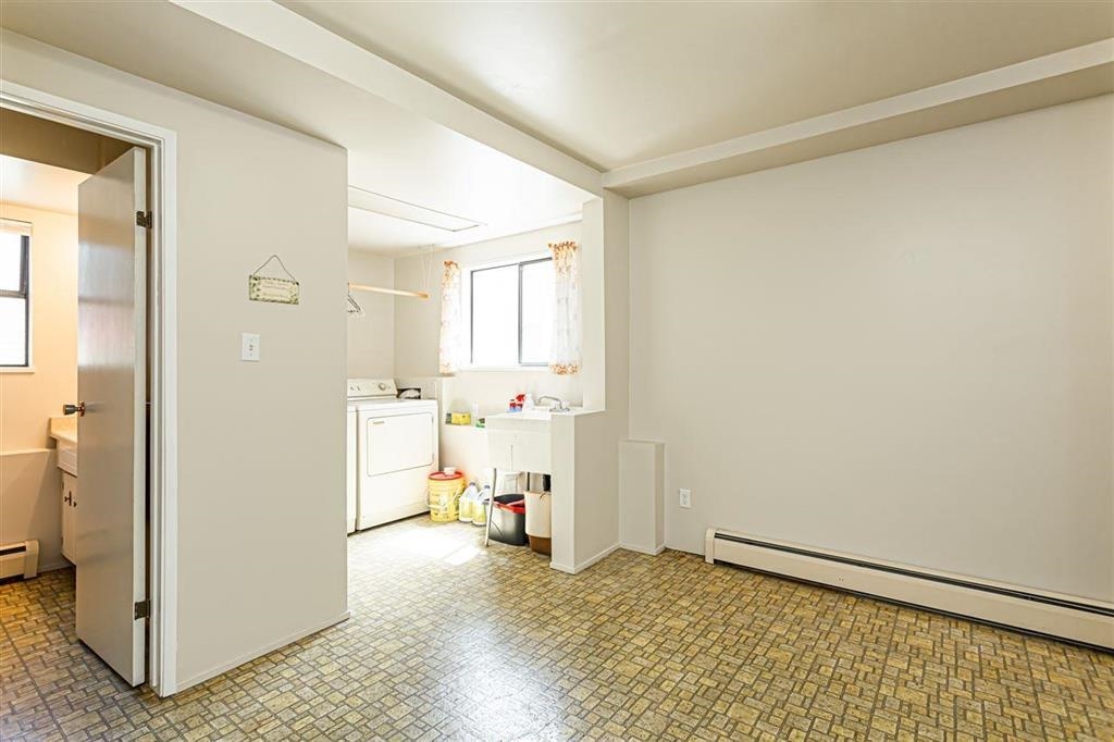 Breakfast Nook Photo of 9092 Hardy Road, Delta, BC