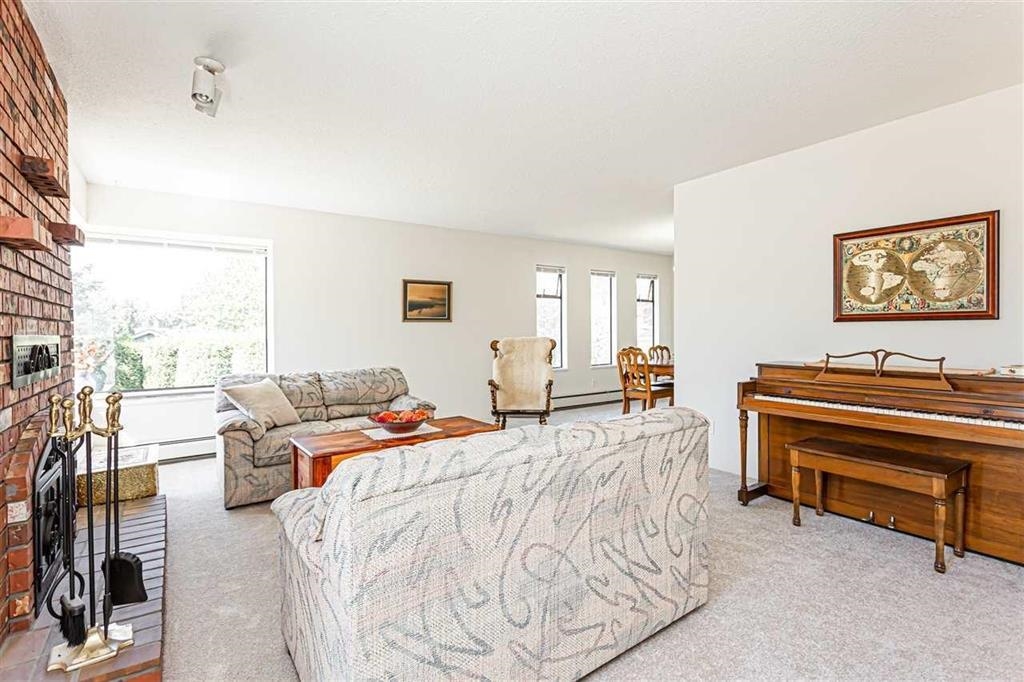Dining Area Photo of 9092 Hardy Road, Delta, BC
