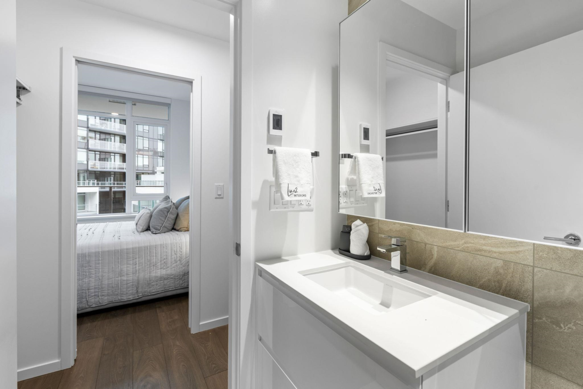 Hallway Photo of 927 6300 Minoru Boulevard, Richmond, BC