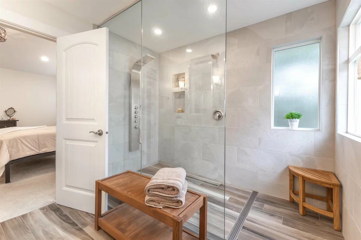 Entry Foyer Photo of 7301 196a Street, Langley, BC