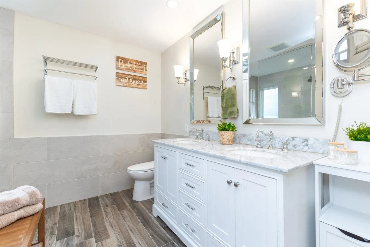 Mudroom Photo of 7301 196a Street, Langley, BC