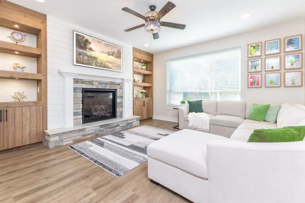 Powder Room Photo of 7301 196a Street, Langley, BC