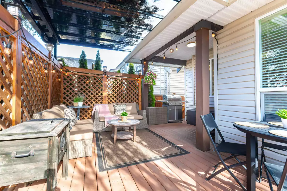 Swimming Pool Photo of 7301 196a Street, Langley, BC