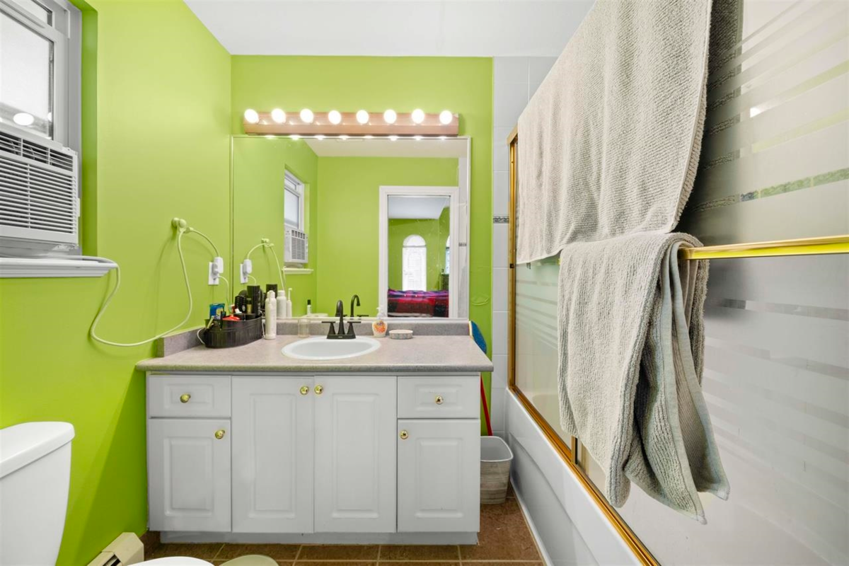 Bedroom 4 Photo of 31533 Homestead Crescent, Abbotsford, BC