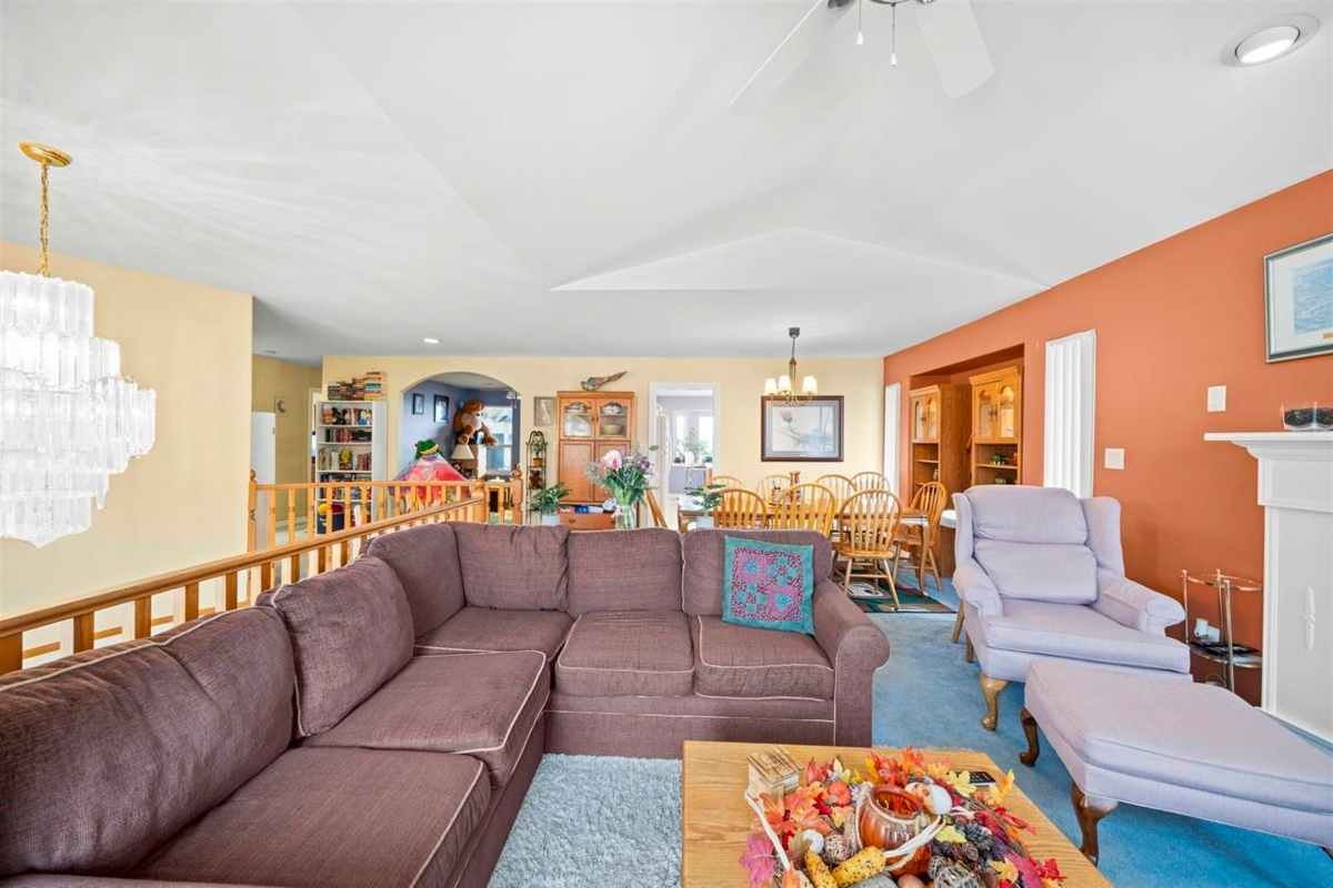 Dining Area Photo of 31533 Homestead Crescent, Abbotsford, BC