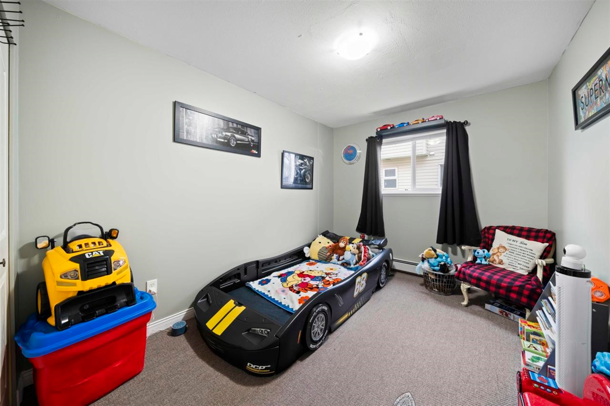 Guest Bathroom Photo of 31533 Homestead Crescent, Abbotsford, BC