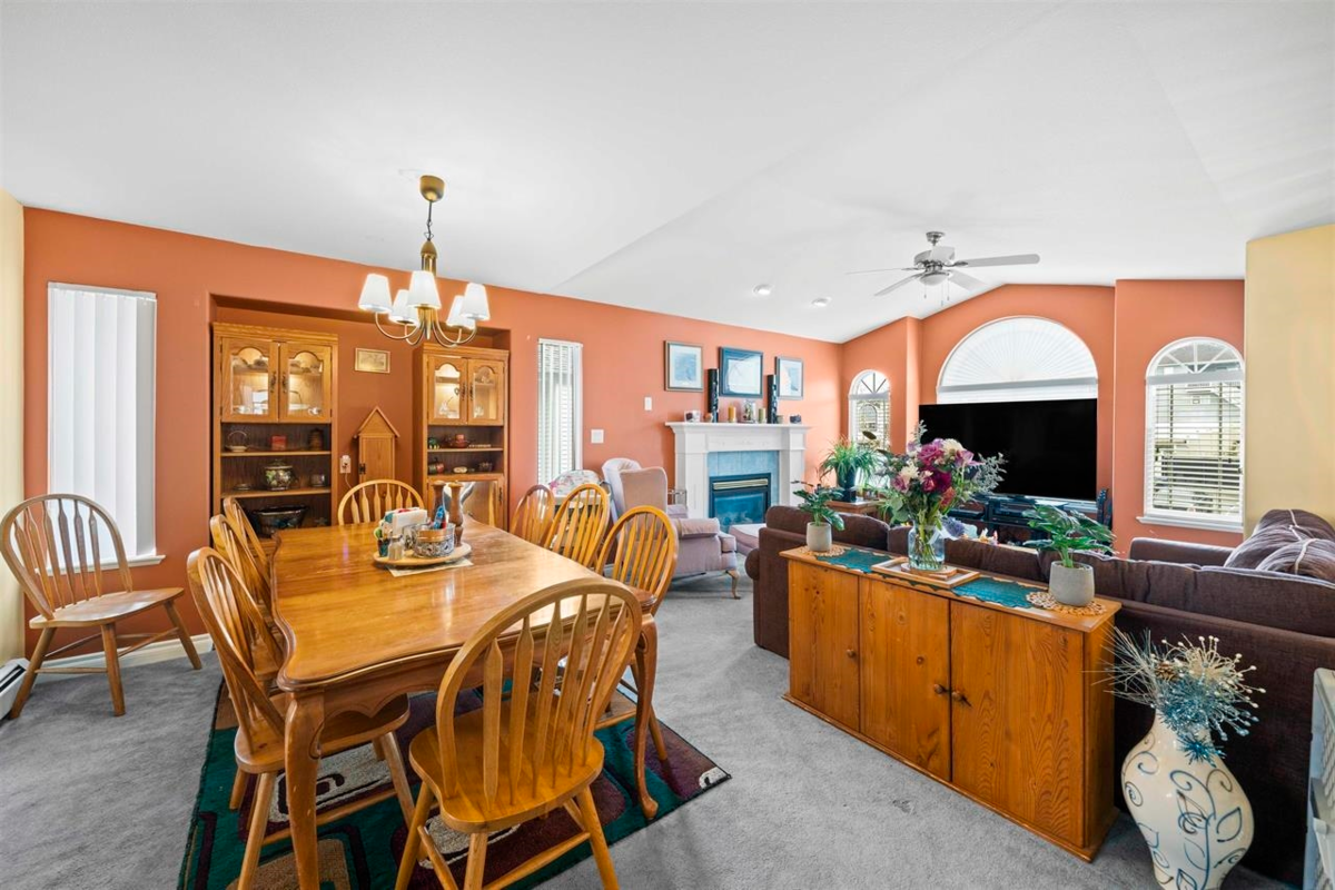 Kitchen Photo of 31533 Homestead Crescent, Abbotsford, BC