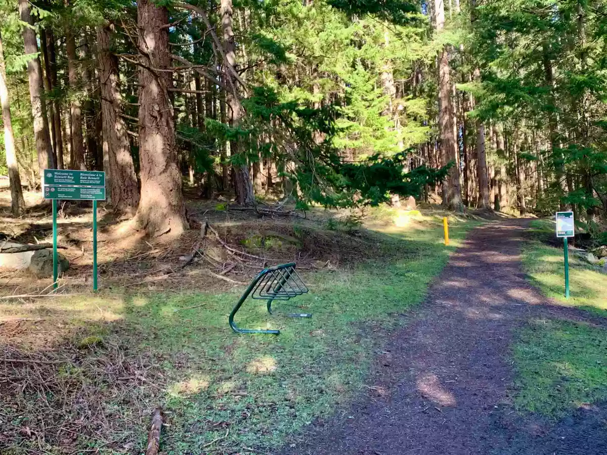 Hot Tub / Spa Photo of 10 776 Wilks Road, Mayne Island, BC