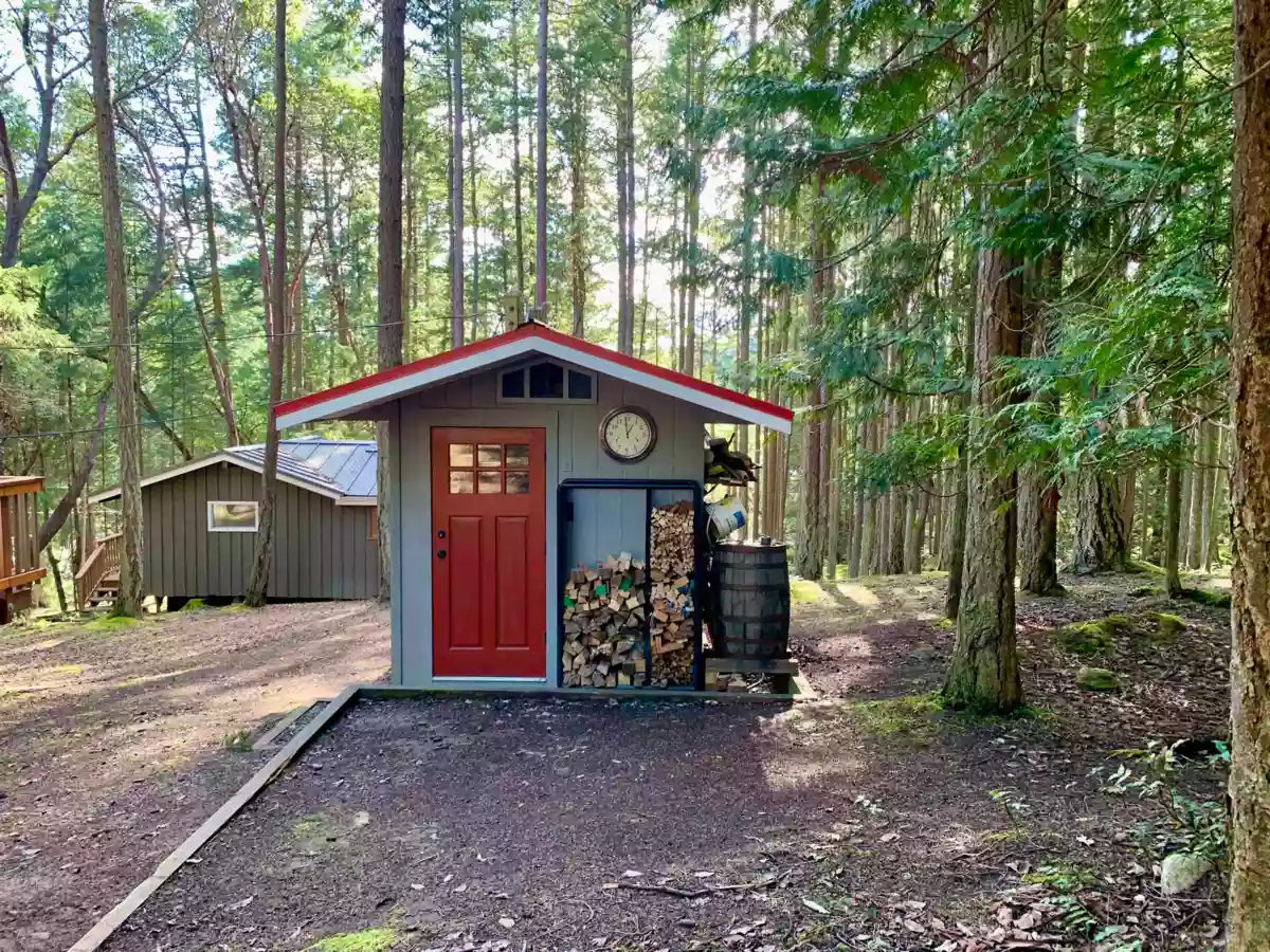 Laundry Room Photo of 10 776 Wilks Road, Mayne Island, BC
