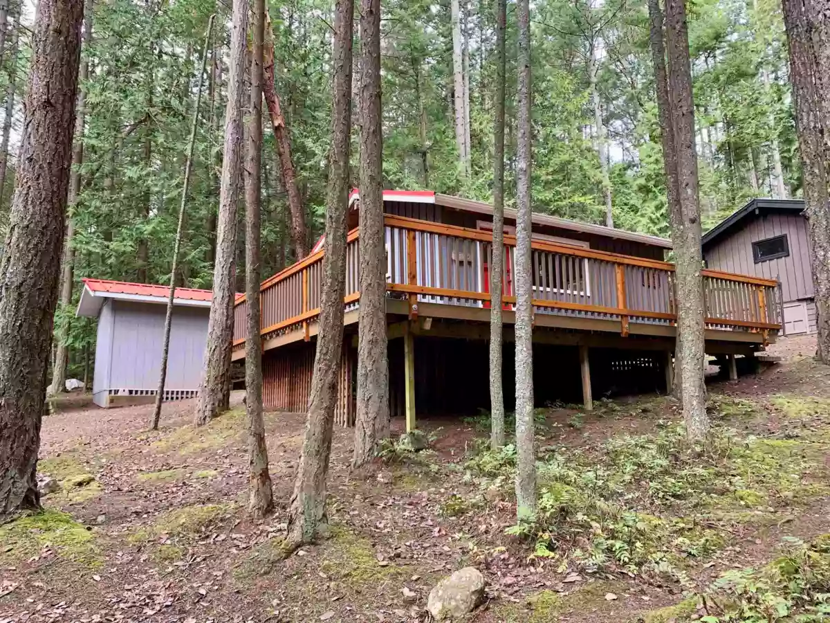 Outdoor Deck Photo of 10 776 Wilks Road, Mayne Island, BC