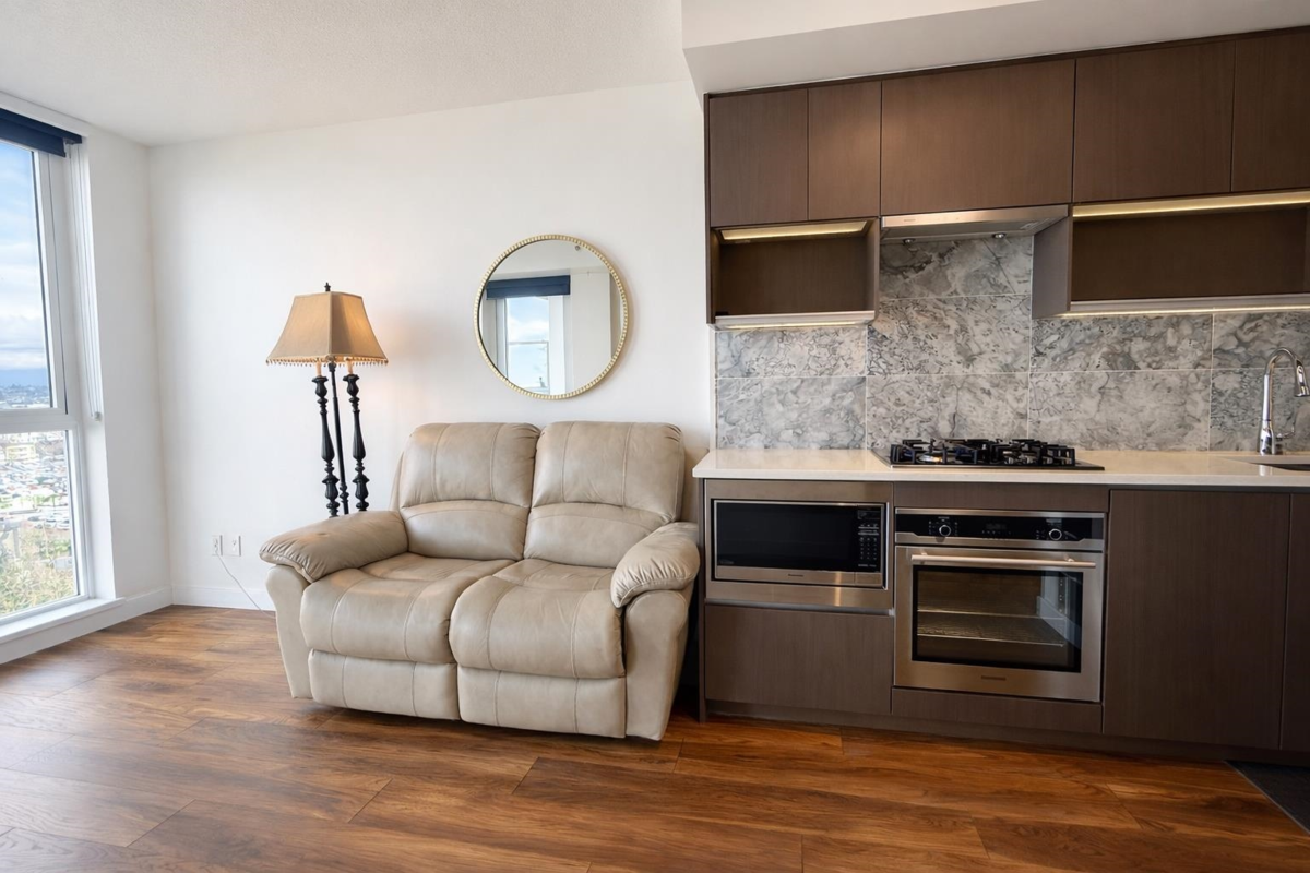 Family Room Photo of 1609 8988 Patterson Road, Richmond, BC