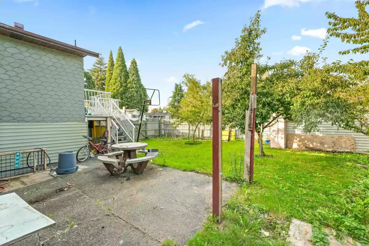 Hot Tub / Spa Photo of 7060 E Brewster Drive, Delta, BC