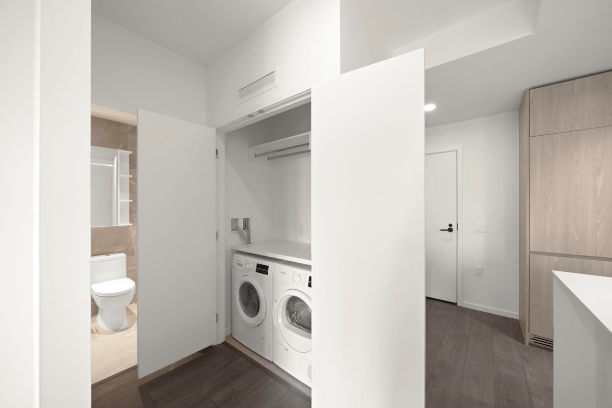 Guest Bathroom Photo of 721 6300 Minoru Boulevard, Richmond, BC