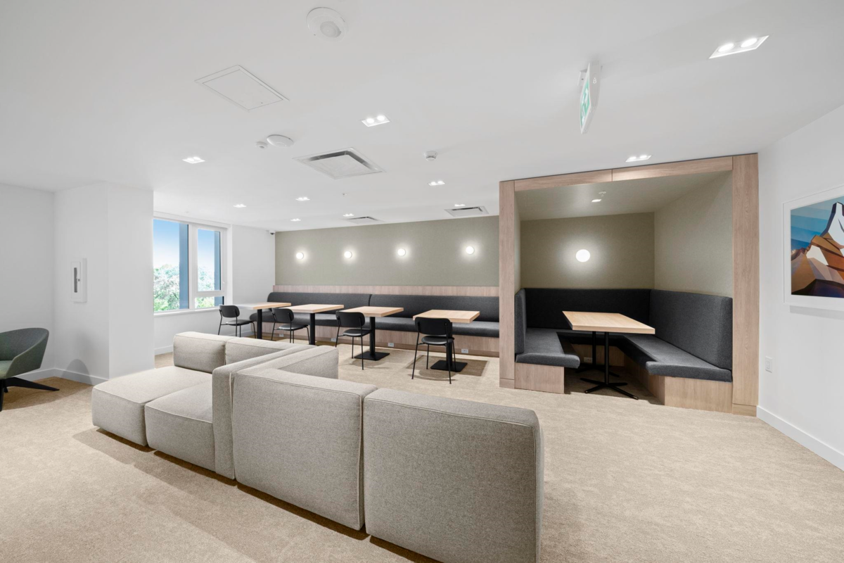 Hot Tub / Spa Photo of 721 6300 Minoru Boulevard, Richmond, BC