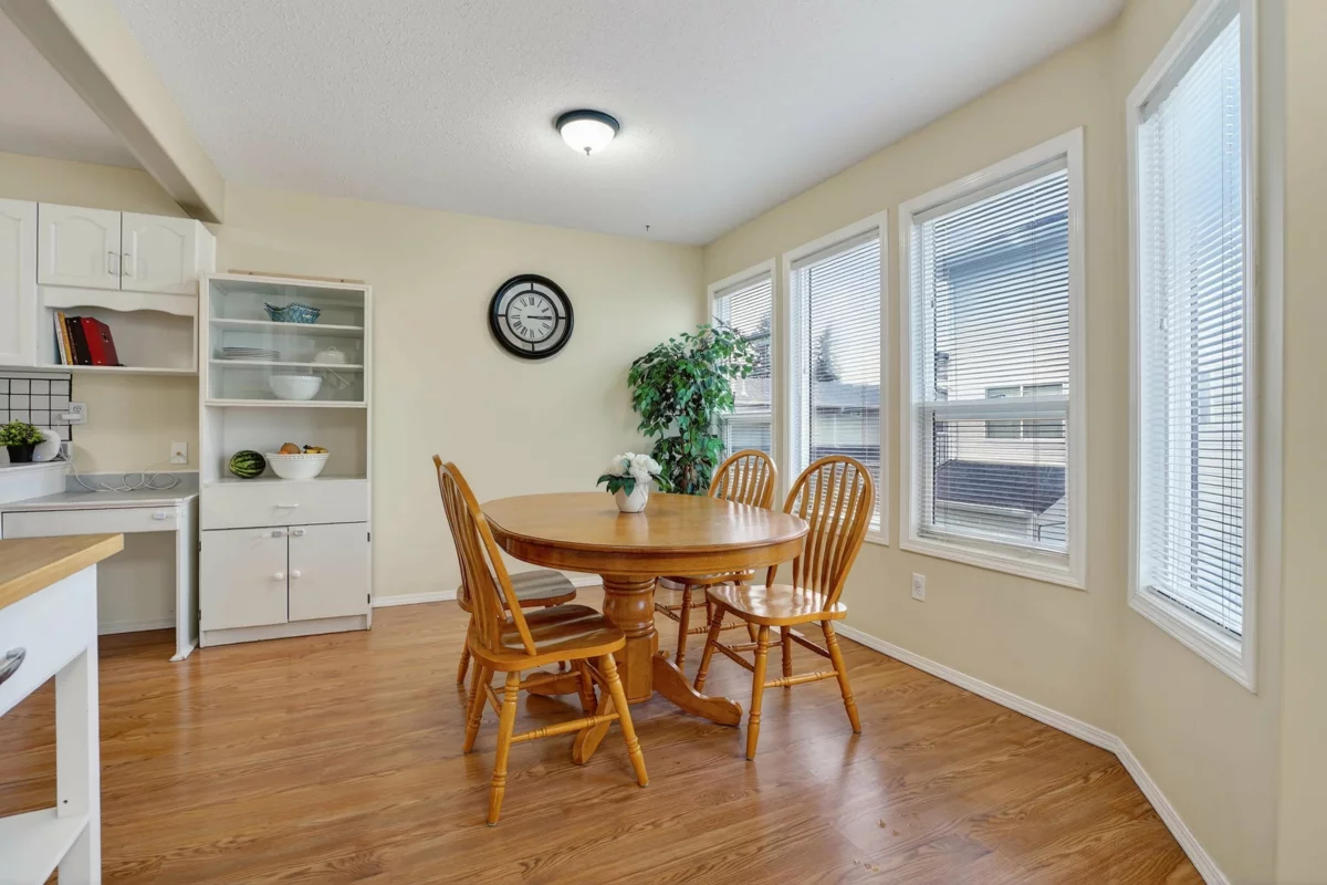 Family Room Photo of 28 45286 Watson Road, Chilliwack, BC