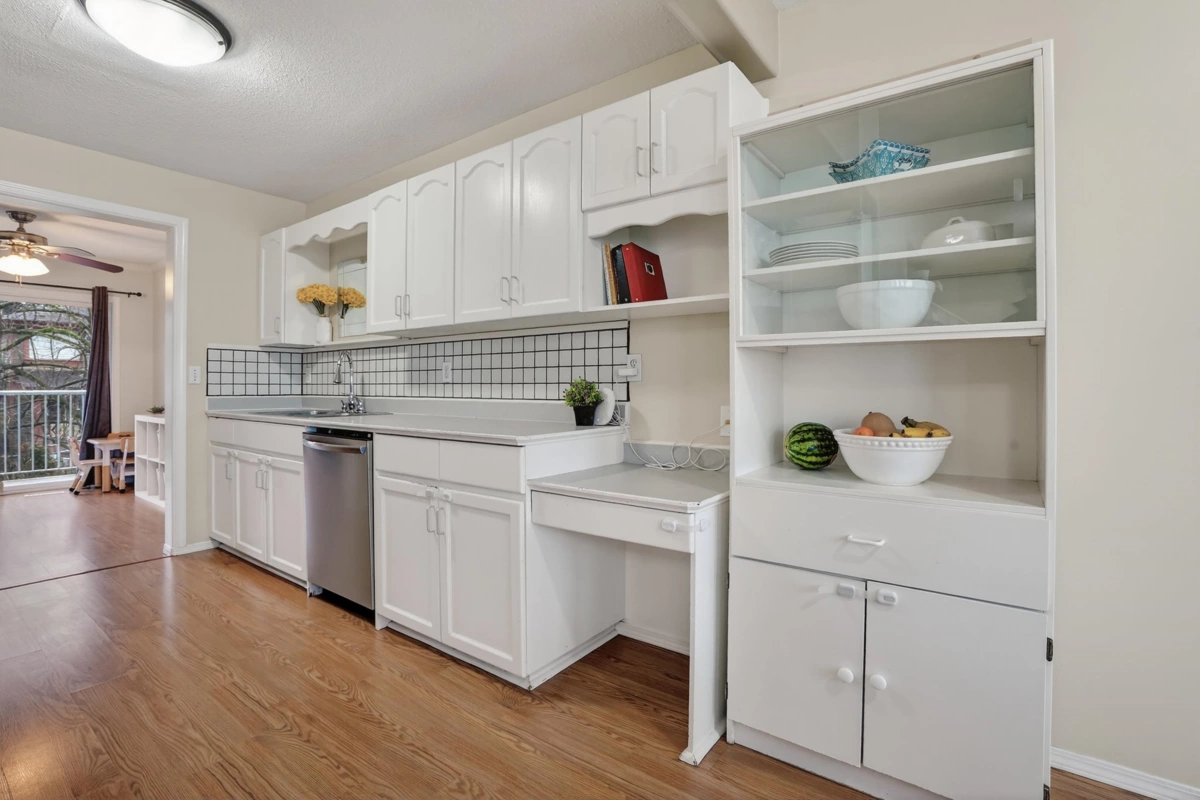 Kitchen Photo of 28 45286 Watson Road, Chilliwack, BC